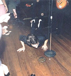 Boloby performs at Dada. Picture by Liz Steiner.