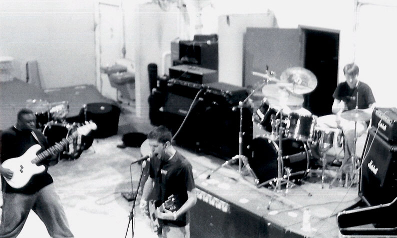 Freemartin, playing at the Pompano Beach Indoor Skatepark, 03.20.03 (official band pic-by John Kux)